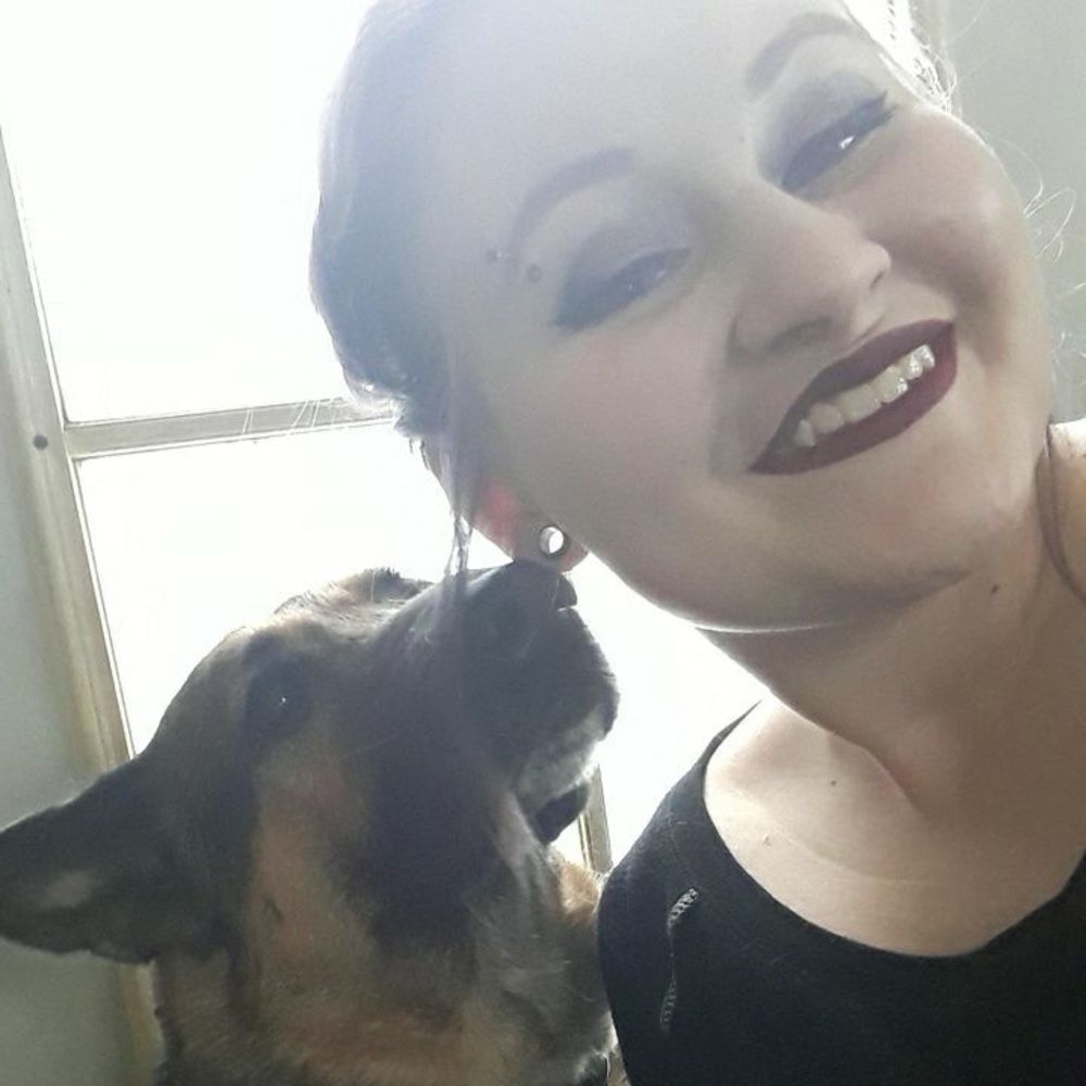 Meet your Posher, Amber